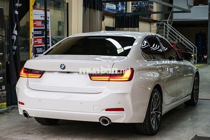 BMW 320i Sportline LCI model 2025 Trắng 15,000 km