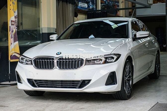 BMW 320i Sportline LCI model 2025 Trắng 15,000 km