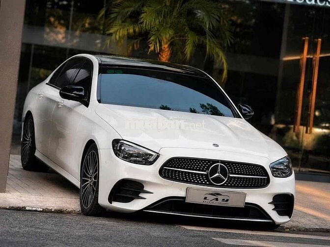 Mercedes-Benz E300 AMG 2022 V1 - Trắng/Đen