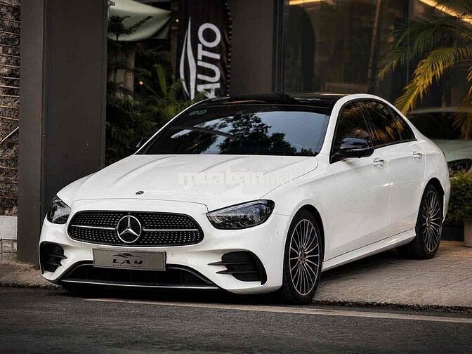 Mercedes-Benz E300 AMG 2022 V1 - Trắng/Đen