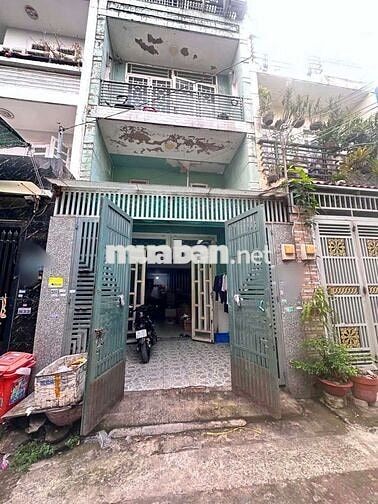 nhà 1 lửng 1 lầu sân thượng 2 phòng kín 1 phòng hở.gần chợ Bình Thành 