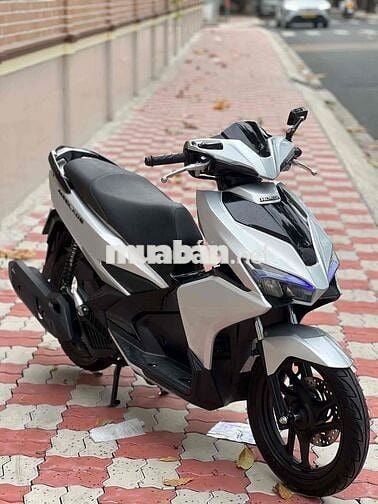 Honda Air Blade  2017 Bạc Porsche bạc đen mới 98 %