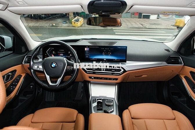 BMW 320i Sportline Model 2025 15000km Trắng Nâu
