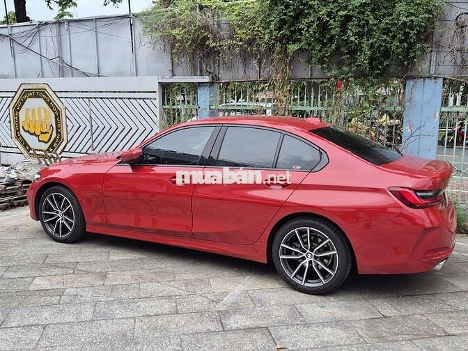 BMW 320i Sportline Model 2025 Đỏ 9000 km