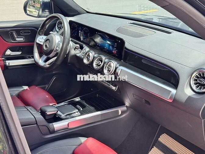 Mercedes Benz GLB 200 AMG 2022 Đen 7 chỗ