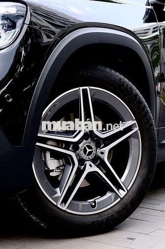 Mercedes Benz GLB 200 AMG 2022 Đen 7 chỗ