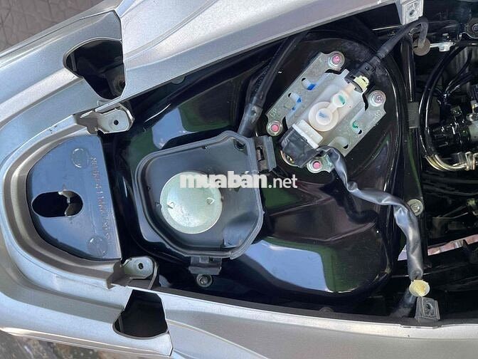Honda Vario 150 Bạc Zin