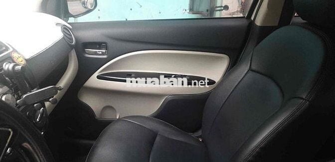 Mitsubishi Mirage 2024 Trắng 5 chỗ