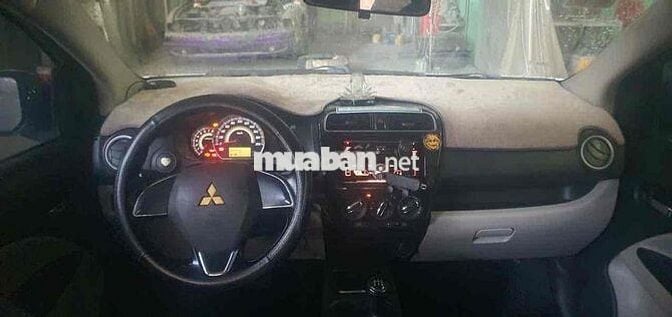 Mitsubishi Mirage 2024 Trắng 5 chỗ