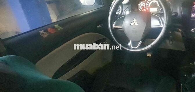 Mitsubishi Mirage 2024 Trắng 5 chỗ