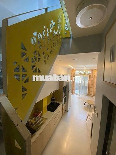 Cho thuê nhà nhỏ gọn, sạch đẹp, sát mặt tiền Lý Thường Kiệt p4 Gò vấp 