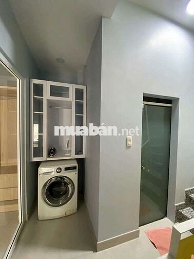 Cho thuê nhà nhỏ gọn, sạch đẹp, sát mặt tiền Lý Thường Kiệt p4 Gò vấp 