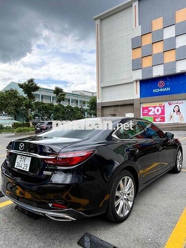 Mazda 6 Premium 2022 Đen