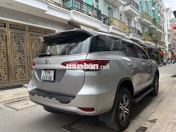 Toyota Fortuner 2017 Số sàn Máy dầu Xám bạc