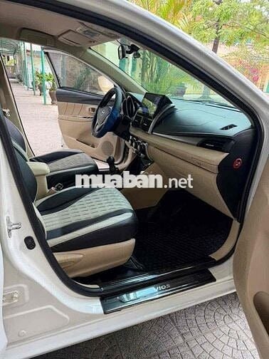 Toyota Vios 2016 E xịn Số sàn Trắng 11 vạn
