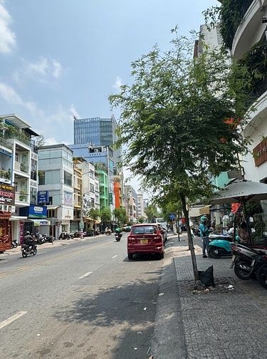 Chính chủ cho thuê mặt bằng mặt tiền đường Võ Văn Tần, Quận 3