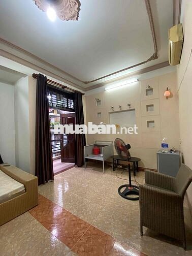 4tr5 36m2 ban công, cửa sổ nội thất full