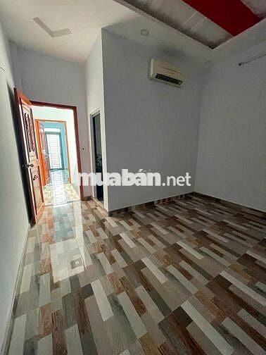 Cho thuê nhà nguyên căn mới 2PN 3WC đường 51 P14 Gò Vấp giá 11tr