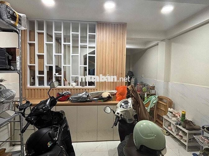 Phòng Full nội thất Quận 1- Âu Cơ