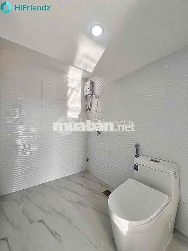 Phòng Duplex cao cấp - Đi bộ qua UFM chỉ 4p, Gần Cầu Tân Thuận, LOTTE