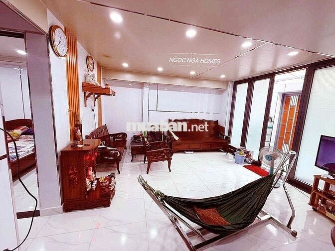 Nhà 1/ Tân Hòa Đông, Bình Tân- Hẻm Ôtô Thông-69 m2- 3PN- chỉ 4 tỷ hơn