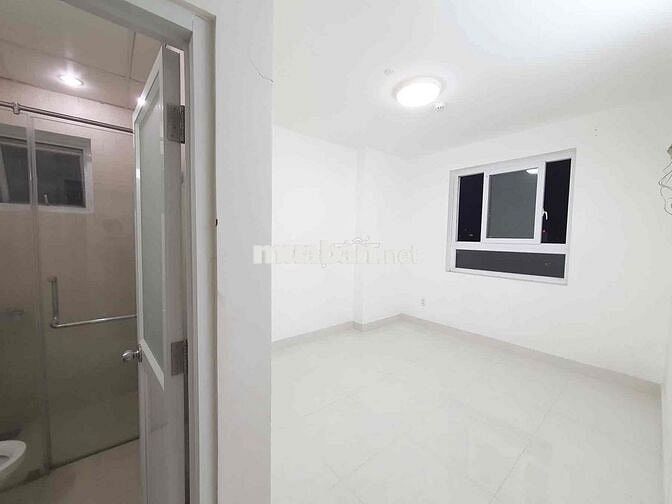 HOT! Căn 2PN rộng 71m2 có NTCB giá tốt tại CC Tara Residence, quận 8