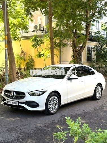 Merc C200 2023 V1 - 4700 Km - Giá 12xx - Sơn zin !