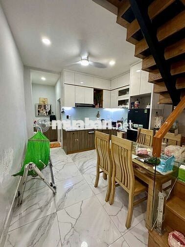 CHO THUÊ NHÀ NC HXT 1 TRỆT 1 LẦU 2PN 2WC FULL NT GẦN SIÊU THỊ EMART