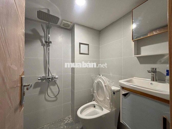 Khai trương hỗ trợ giữ phòng tới tháng 8 cho sinh viên