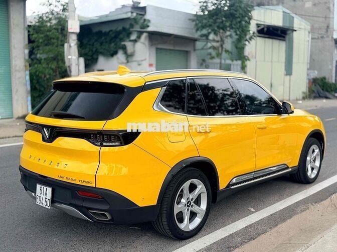 Vinfast Lux SA 2019 Premium full màu Vàng cực đẹp