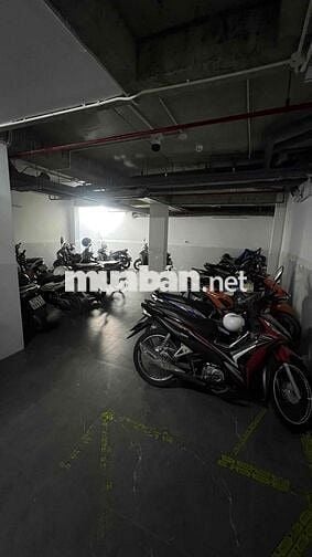 mình về quê cần pass phòng siêu to sạch sẽ lầu 4 có thang máy