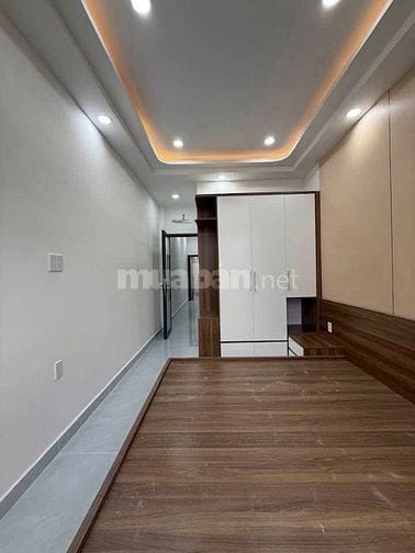BÁN NHÀ ĐẸP 3 TẦNG, ĐƯỜNG ĐOÀN VĂN BƠ, DT 50M2, 5 PN -4 WC, GIÁ 5,5 TỶ