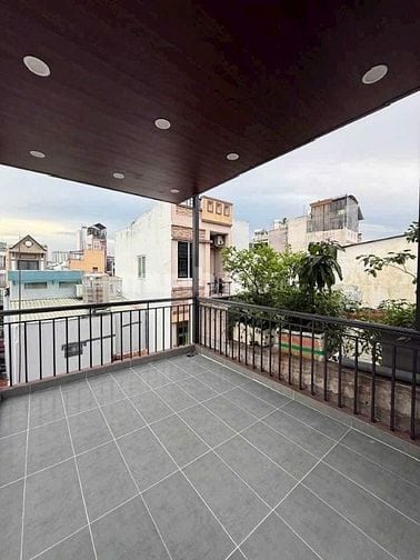BÁN NHÀ ĐẸP 3 TẦNG, ĐƯỜNG ĐOÀN VĂN BƠ, DT 50M2, 5 PN -4 WC, GIÁ 5,5 TỶ