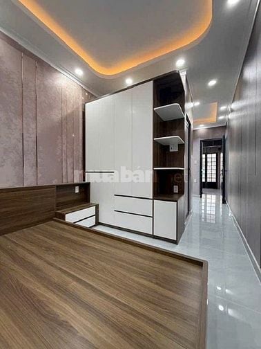 BÁN NHÀ ĐẸP 3 TẦNG, ĐƯỜNG ĐOÀN VĂN BƠ, DT 50M2, 5 PN -4 WC, GIÁ 5,5 TỶ