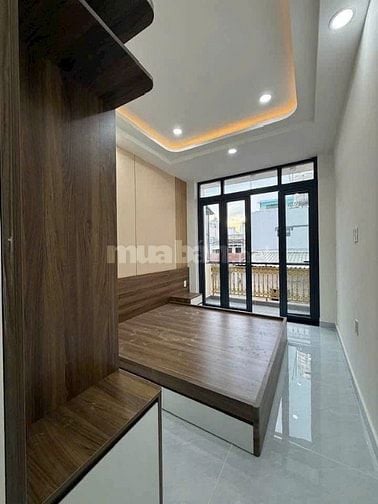 BÁN NHÀ ĐẸP 3 TẦNG, ĐƯỜNG ĐOÀN VĂN BƠ, DT 50M2, 5 PN -4 WC, GIÁ 5,5 TỶ