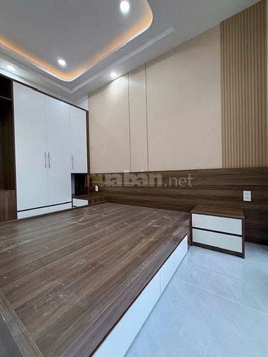 BÁN NHÀ ĐẸP 3 TẦNG, ĐƯỜNG ĐOÀN VĂN BƠ, DT 50M2, 5 PN -4 WC, GIÁ 5,5 TỶ