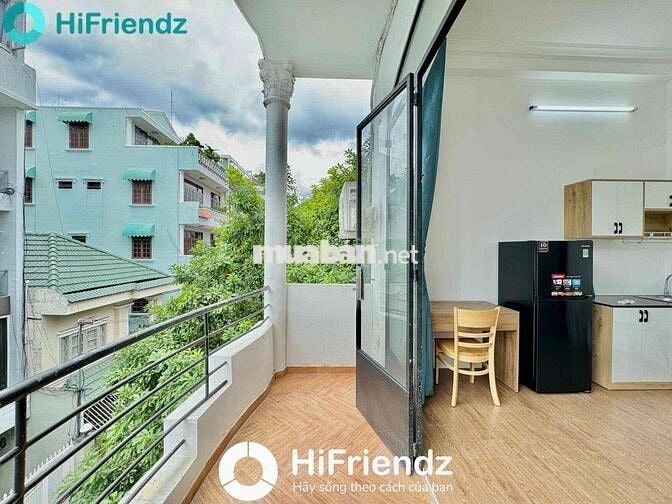 STUDIO BAN CÔNG FULL NỘI THẤT SIÊU RỘNG NGAY HOÀNG DƯ KHƯƠNG - Q10