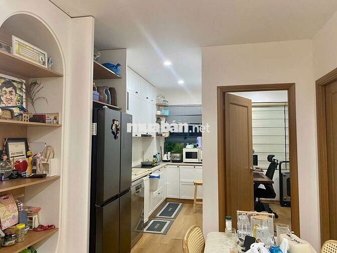 Chính chủ bán căn chung cư full nội thất