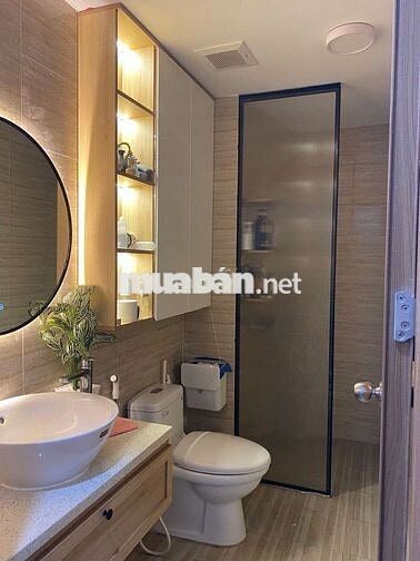 Chính chủ bán căn chung cư full nội thất