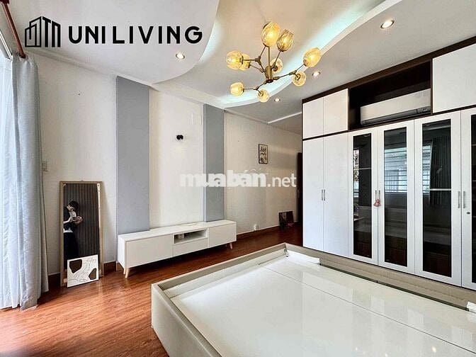 Căn hộ ban công full nội thất có bồn tắm quận 10 đường Hoà Hảo