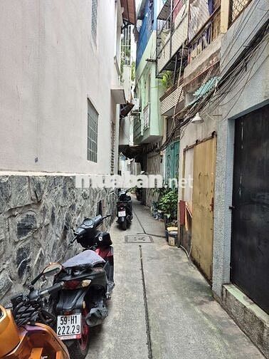 Nhà cũ quận 1 khu trung tâm cho thuê hoặc bán