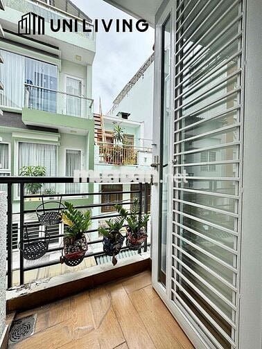 Căn hộ ban công full nội thất có bồn tắm quận 10 đường Hoà Hảo