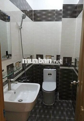 Cho thuê nhà HXH 462/3B Nguyễn Tri Phương, Phường 9, Quận 10 