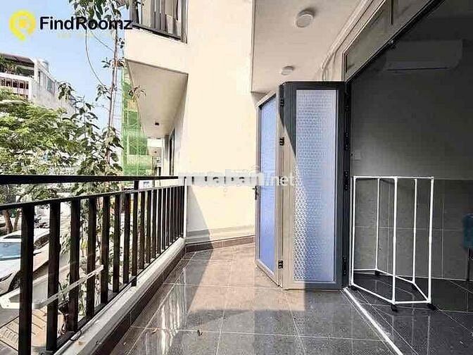 DUPLEX BALCONY RỘNG 35m2  ngay VẠN HẠNH MALL QUA ĐH KINH TẾ HCM 2 phút