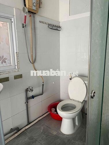 Cho thuê nhà nguyên căn đường Đô Quang Đấu, Quận 1.