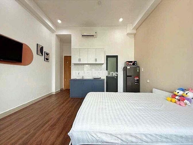 STUDIO CỬA SỔ TRỜI 30m2 NGAY CẦU NGUYỄN VĂN CỪ QUẬN 1