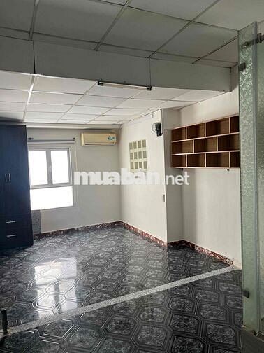 Cho thuê nhà nguyên căn đường Đô Quang Đấu, Quận 1.