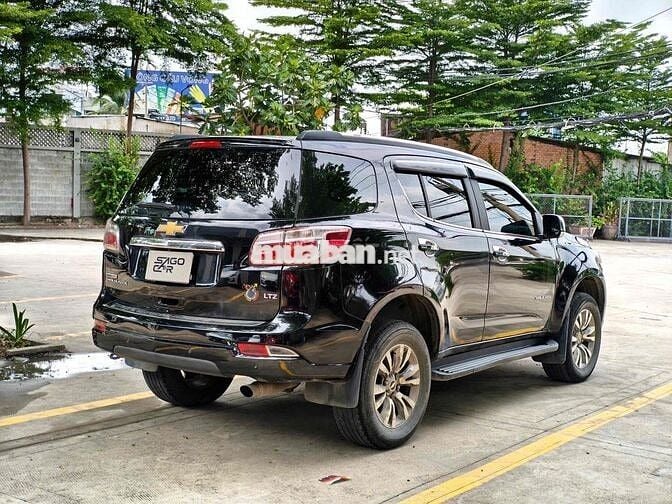 Chevrolet Trailblazer LTZ màu đen 2018 giá tốt
