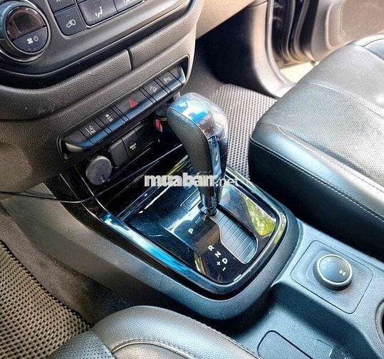 Chevrolet Trailblazer LTZ màu đen 2018 giá tốt