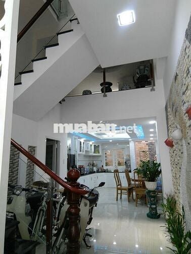 CHO THUÊ PHÒNG CAO CẤP – MẶT TIỀN ĐƯỜNG SỐ, P. TÂN QUY, QUẬN 7